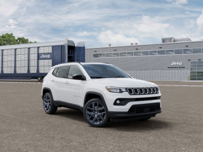2026 Jeep Compass Base