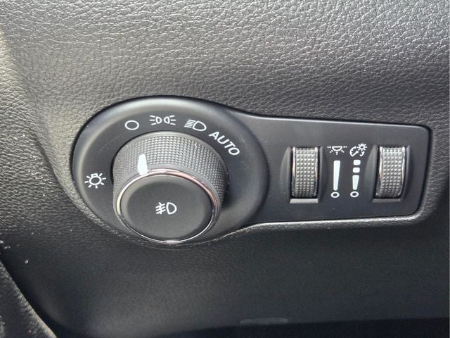 2026 Jeep Compass Base