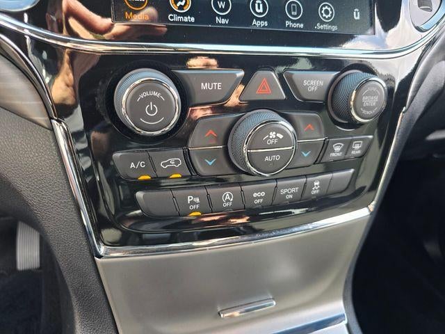 2022 Jeep Grand Cherokee WK Laredo E 4x2