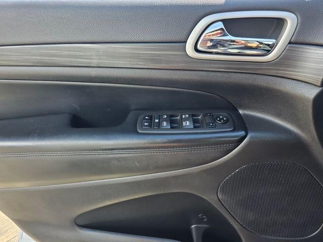 2022 Jeep Grand Cherokee WK Laredo E 4x2