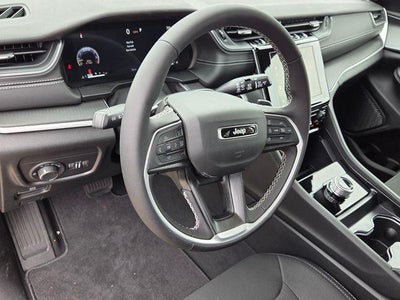 2026 Jeep Grand Cherokee Laredo 4x4