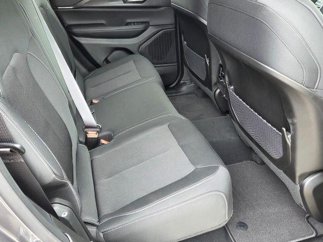 2026 Jeep Grand Cherokee Laredo 4x4