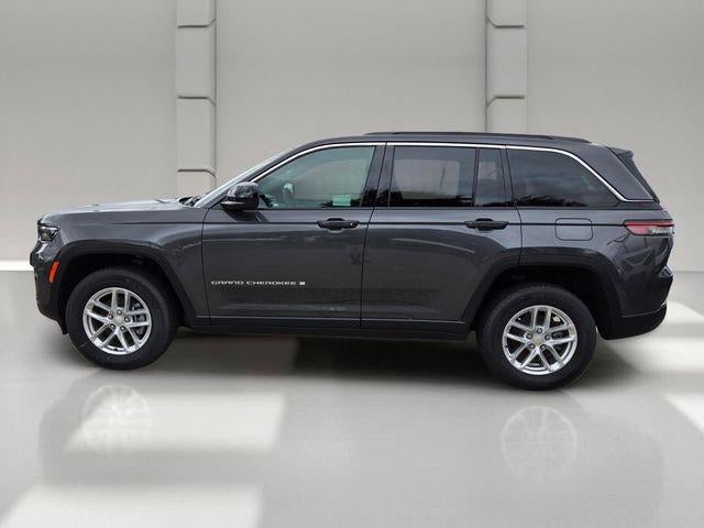 2026 Jeep Grand Cherokee Laredo 4x4