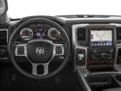 2017 RAM 1500 Laramie 4x4 Crew Cab 5'7" Box