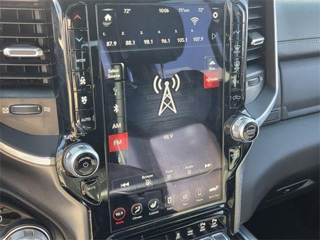 2021 RAM 1500 Laramie 4x4 Crew Cab 5'7" Box