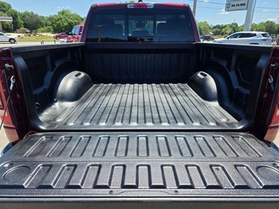 2022 RAM 1500 Laramie 4x4 Crew Cab 5'7" Box