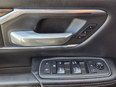 2019 RAM 1500 Laramie 4x4 Crew Cab 5'7" Box