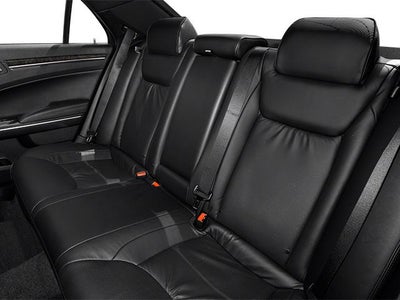 2014 Chrysler 300 4dr Sdn RWD