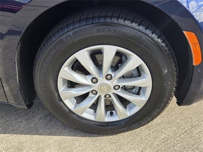 2019 Chrysler Pacifica Touring L FWD