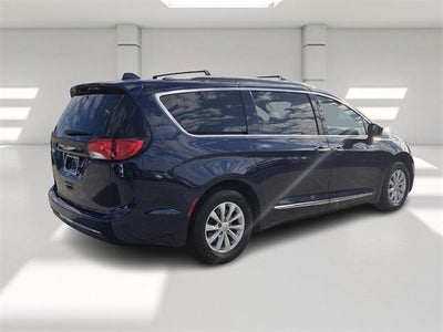 2019 Chrysler Pacifica Touring L FWD