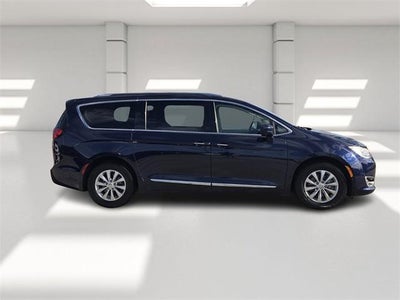 2019 Chrysler Pacifica Touring L FWD