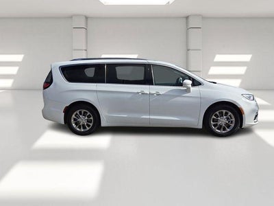 2021 Chrysler Pacifica Touring L FWD