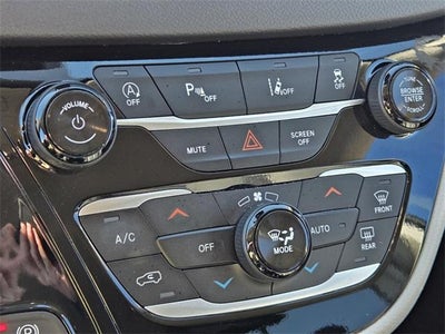 2024 Chrysler Pacifica Touring L FWD