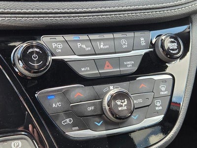 2025 Chrysler Pacifica Select FWD