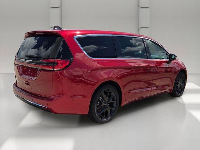 2025 Chrysler Pacifica Select FWD