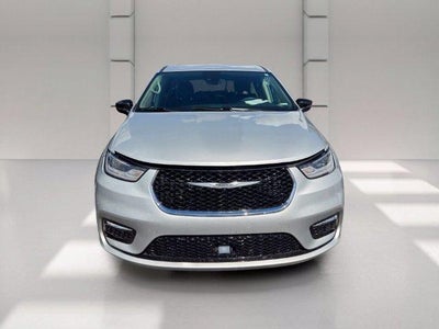 2024 Chrysler Pacifica Touring L FWD