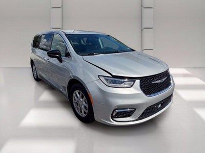 2024 Chrysler Pacifica Touring L FWD