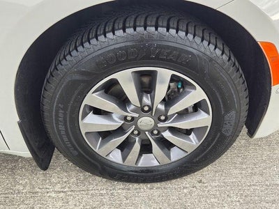 2019 Chrysler Pacifica Touring L Plus FWD