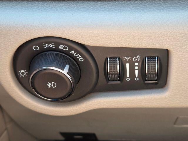 2024 Chrysler Pacifica Hybrid Select FWD