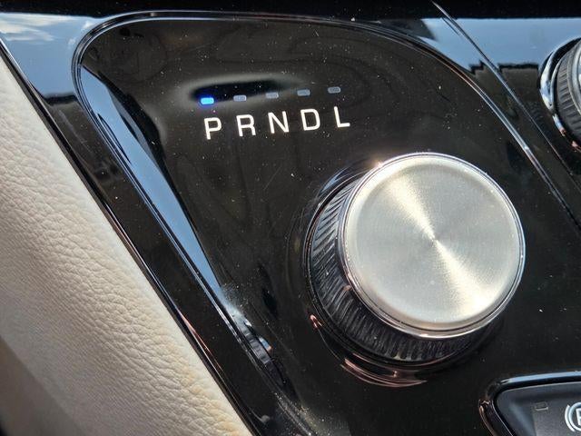 2024 Chrysler Pacifica Hybrid Select FWD