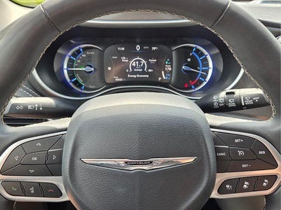 2024 Chrysler Pacifica Hybrid Select FWD