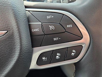 2024 Chrysler Pacifica Hybrid Select FWD