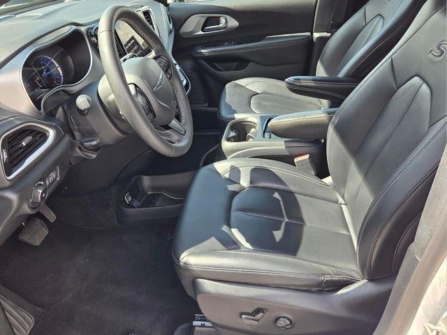 2024 Chrysler Pacifica Hybrid Select FWD
