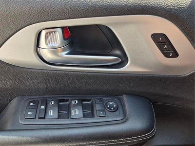 2024 Chrysler Pacifica Hybrid Select FWD