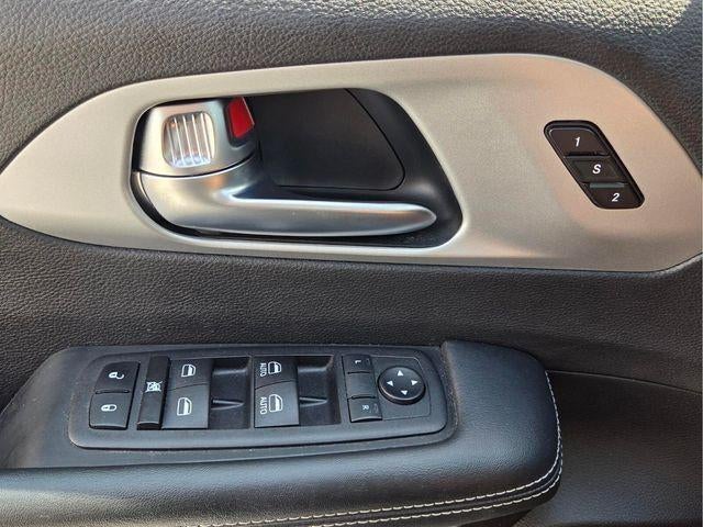 2024 Chrysler Pacifica Hybrid Select FWD