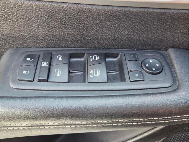 2024 Chrysler Pacifica Hybrid Select FWD