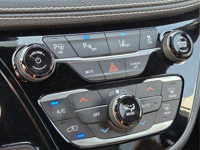 2024 Chrysler Pacifica Hybrid Select FWD