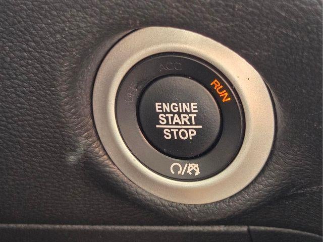 2024 Chrysler Pacifica Hybrid Select FWD
