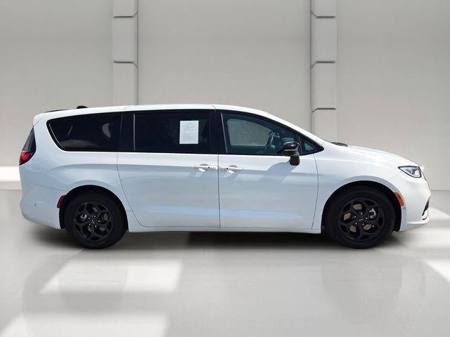 2024 Chrysler Pacifica Hybrid Select FWD