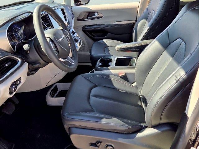 2024 Chrysler Pacifica Touring L AWD