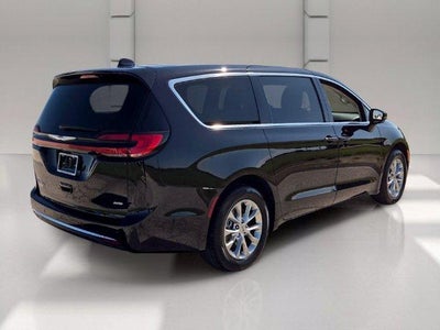 2024 Chrysler Pacifica Touring L AWD