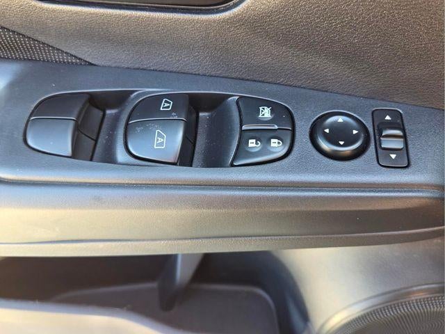 2024 Nissan Kicks S FWD