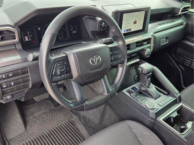 2024 Toyota Tacoma 2WD 2WD SR5 Double Cab 5' Bed AT (SE)
