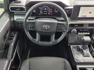 2024 Toyota Tacoma 2WD 2WD SR5 Double Cab 5' Bed AT (SE)