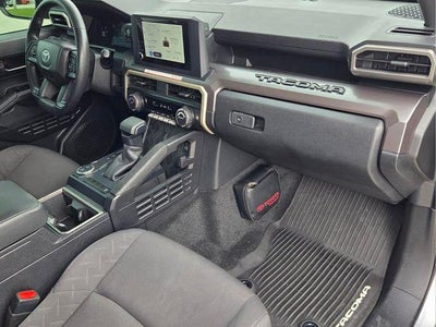 2024 Toyota Tacoma 2WD 2WD SR5 Double Cab 5' Bed AT (SE)