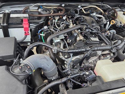 2024 Toyota Tacoma 2WD 2WD SR5 Double Cab 5' Bed AT (SE)