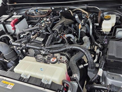 2024 Toyota Tacoma 2WD 2WD SR5 Double Cab 5' Bed AT (SE)