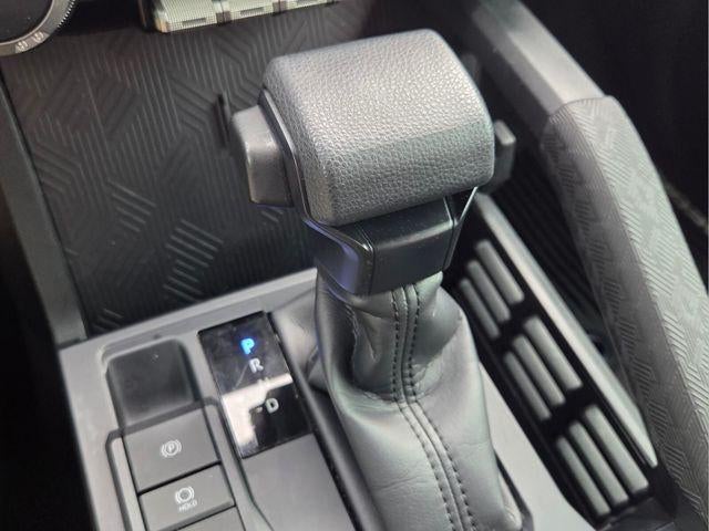 2024 Toyota Tacoma 2WD 2WD SR5 Double Cab 5' Bed AT (SE)