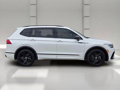 2023 Volkswagen Tiguan 2.0T SE R-Line Black FWD