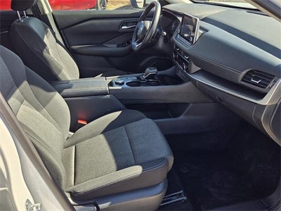 2024 Nissan Rogue AWD SV