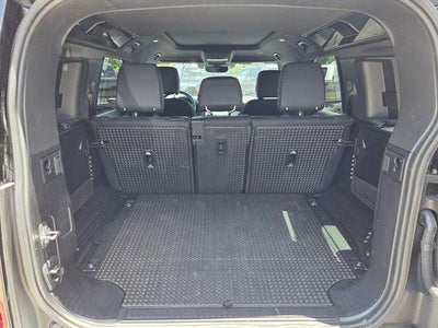 2025 Land Rover Defender 110 P300 S